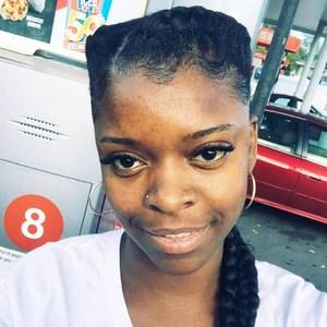 Meet your Posher, Iyanna